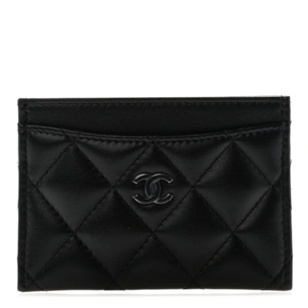 Pristine and Rare 🖤 Chanel Lambskin Quilted Card Holder -So Black